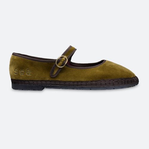 olive-velvet mary jane shoe-side view